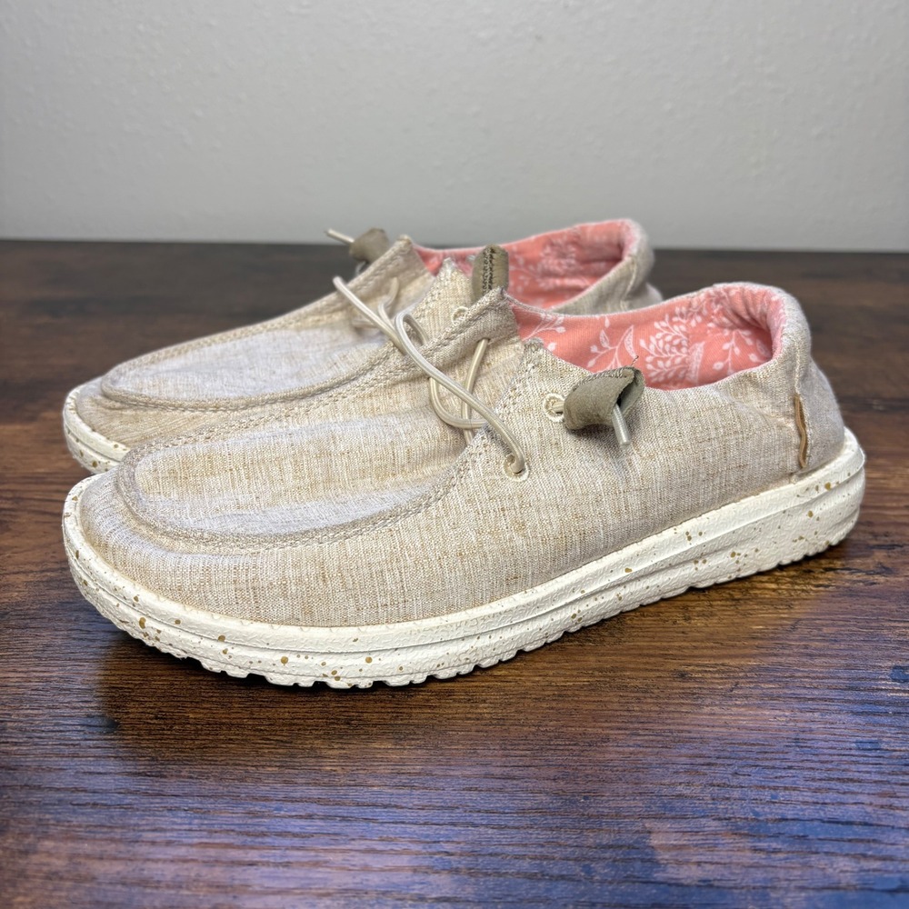 Hey Dude Wendy Chambray White Beige Floral Slip On Loafers Womens Size 5